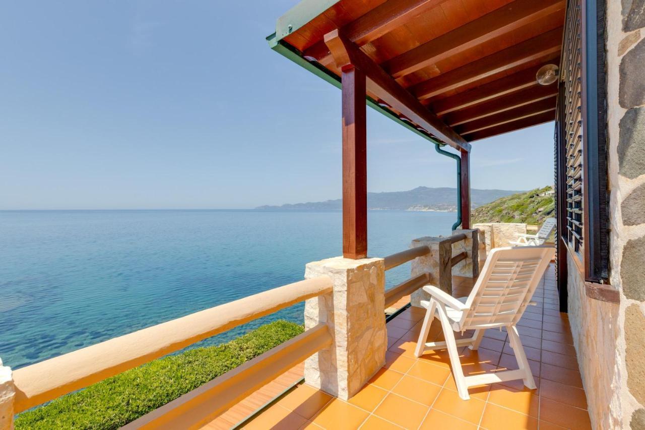La Terrazza Sul Mare Villa Magomadas Exterior photo